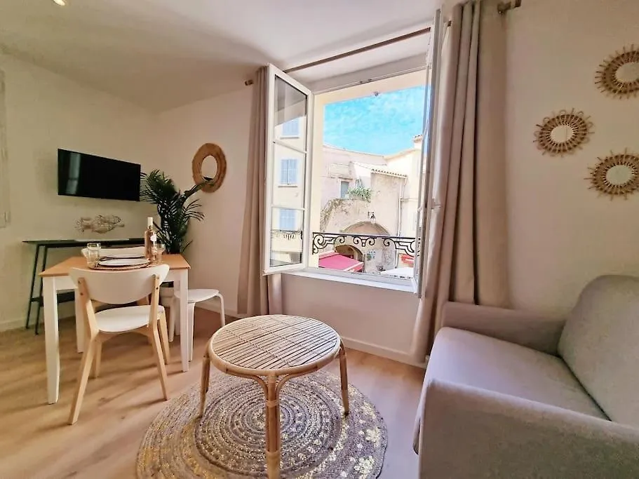 Apartment Cosy - Climatise - 2 Pas Du Port - Place Aux Herbes Saint-Tropez